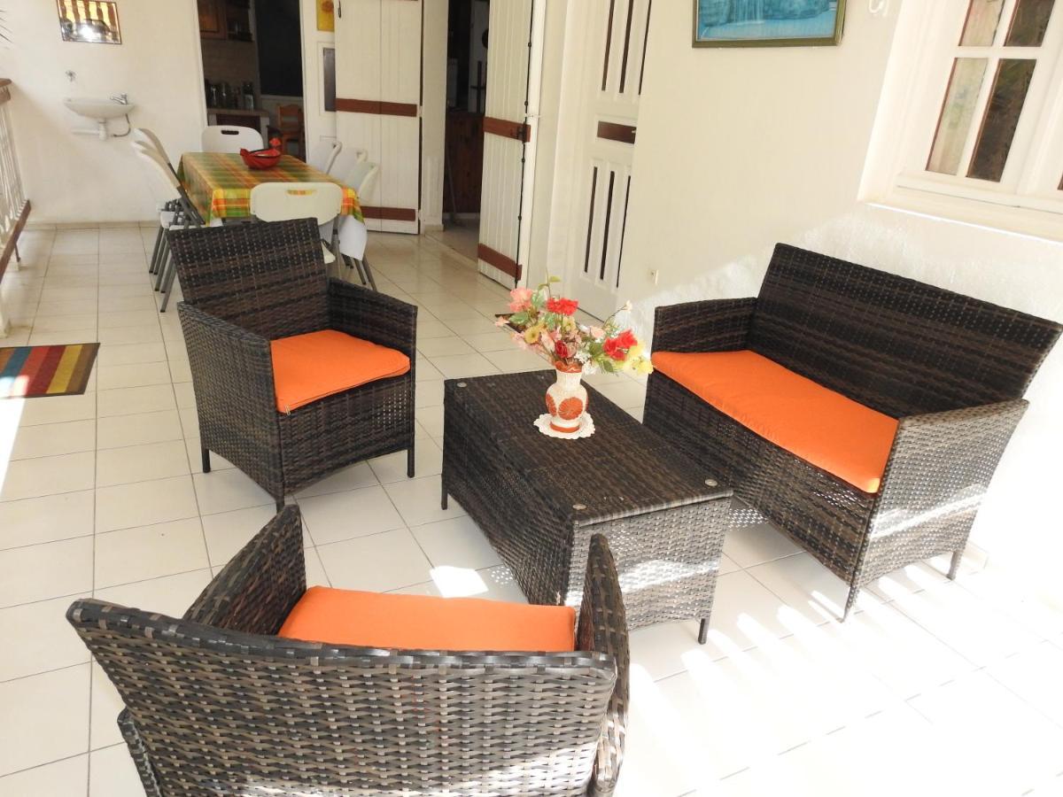Villa Nanou , Villa De Plein Pied Avec Joli Jardin Bouillante Luaran gambar